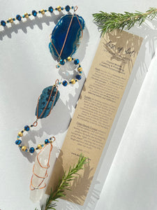 Calming and protection. Creative communication.